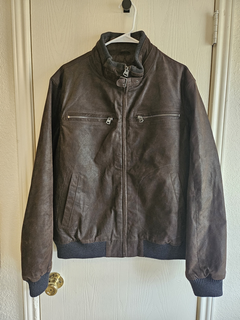 Classic Vintage Levi's Men's Distressed Brown Suede Leather Café Bomber Jacket